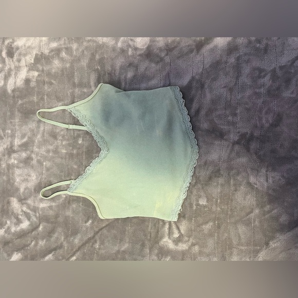 Hollister green lace crop top - Picture 1 of 3